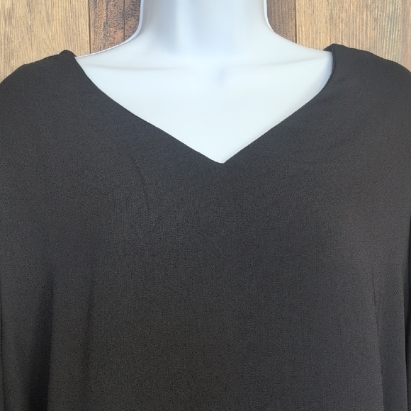 Zenana Outfitters Black Sheer Sleeve Blouse 1X                              D266 - Picture 4 of 7